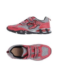 Низкие кеды и кроссовки Geox
