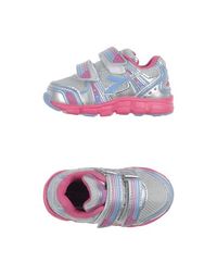 Низкие кеды и кроссовки Diadora