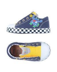 Низкие кеды и кроссовки Geox