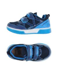 Низкие кеды и кроссовки Geox