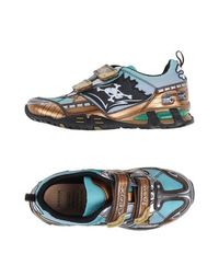 Низкие кеды и кроссовки Geox