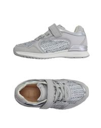 Низкие кеды и кроссовки Geox