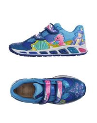 Низкие кеды и кроссовки Geox