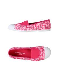 Низкие кеды и кроссовки Agatha Ruiz DE LA Prada