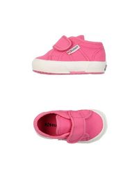 Низкие кеды и кроссовки Superga
