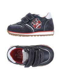 Низкие кеды и кроссовки GF Ferre