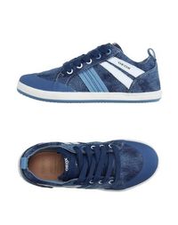 Низкие кеды и кроссовки Geox