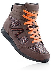 Высокие кроссовки