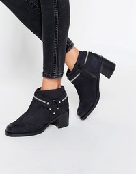 ASOS RAUL Leather Stirrup Ankle Boots - Черный