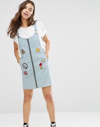 Boohoo Zip Through Pinafore Badge Dress - Бледно-синий