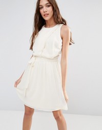 Белое приталенное платье с плиссированной юбкой Lavand - Бежевый