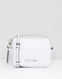 Небольшая сумка через плечо CK Jeans - Белый Calvin Klein
