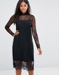 Платье с высокой горловиной и кружевной накладкой Amy Lynn - Черный