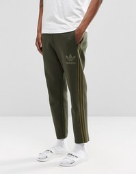 Джоггеры длиной 7/8 adidas Originals Adicolour B10721 - Зеленый