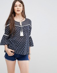Блузка с кисточками Only Boho