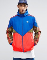 Ветровка с камуфляжным принтом adidas Originals AY8171 - Синий