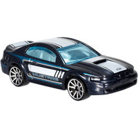 Машинка Hot Wheels из базовой коллекции Mattel