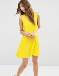 Свободное платье без рукавов с V-образным вырезом ASOS - Желтый