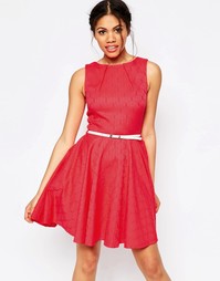 Приталенное жаккардовое платье с ремнем Closet - Розовый