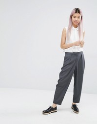 Oversize-брюки в строгом стиле Monki - Серый меланж