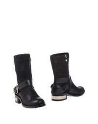 Черные Полусапоги и высокие ботинки Vince Camuto
