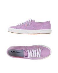 Низкие кеды и кроссовки Superga