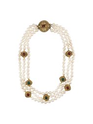 baroque faux pearl necklace  Chanel Vintage