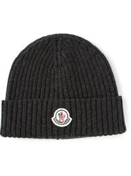 шапка в рубчик Moncler