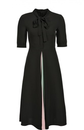 Приталенное шелковое платье с воротником аскот и укороченным рукавом Valentino