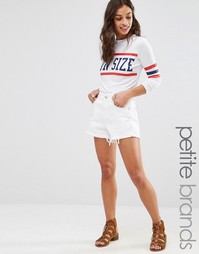 Джинсовые шорты в винтажном стиле с помпонами Boohoo Petite - Белый