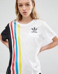 Свободная футболка adidas Originals - Белый