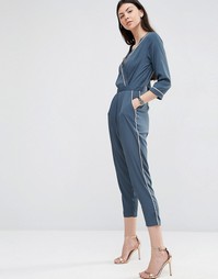 Пижамный комбинезон с запахом, контрастной окантовкой и широкими брюка Asos