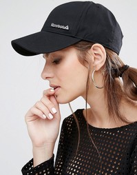Кепка с металлическим логотипом Reebok - Черный