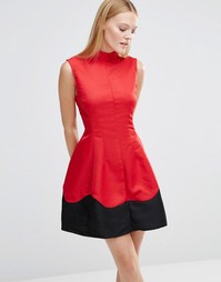 Короткое приталенное платье с отделкой по подолу AX Paris - Красный