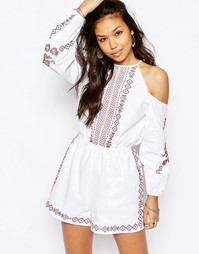 Фестивальный комбинезон с открытыми плечами и вышивкой ASOS - Мульти