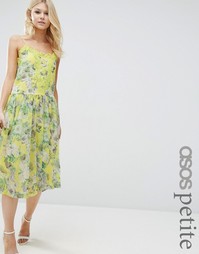 Платье с цветочным принтом и кружевной вставкой ASOS PETITE Premium