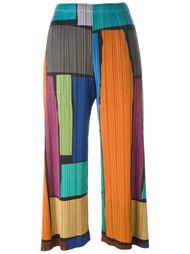 укороченные брюки дизайна колор-блок Pleats Please By Issey Miyake