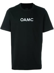 футболка с принтом логотипа   Oamc