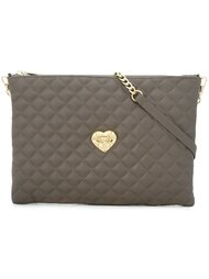большой стеганый клатч Love Moschino