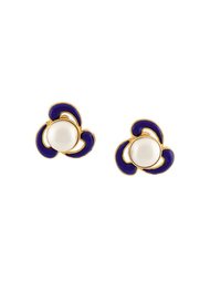 pearl clip on earrings Chanel Vintage