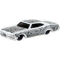 Машинка Hot Wheels из базовой коллекции Mattel