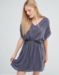 Синее платье с короткими рукавами Vero Moda Crinkle