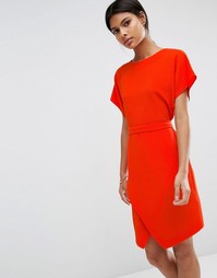 Платье с асимметричной кромкой и завязкой на талии ASOS - Оранжевый