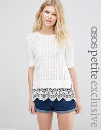 Ажурный джемпер с отделкой кроше ASOS PETITE - Кремовый