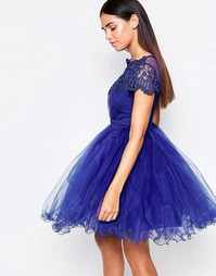 Синее платье для выпускного из кружева и сеточки Laced In Love
