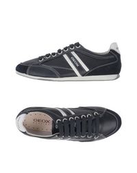 Низкие кеды и кроссовки Geox