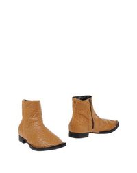 Коричневые Полусапоги и высокие ботинки Collection PrivĒe?