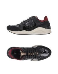 Низкие кеды и кроссовки Geox