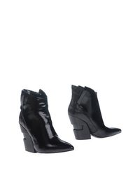 Черные Полусапоги и высокие ботинки Cinzia Araia