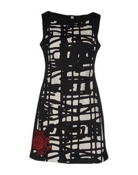 Короткое платье Desigual